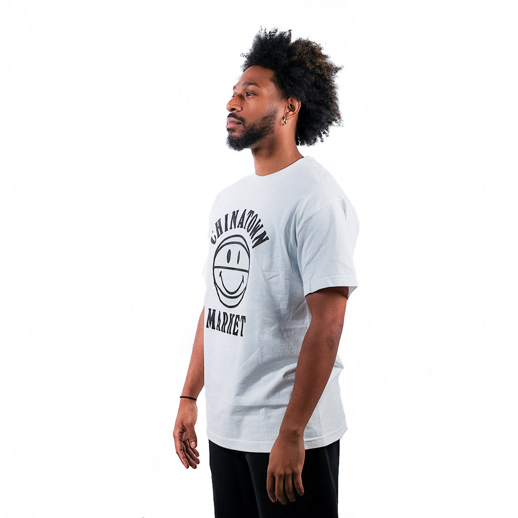 MARKET Chinatown UV Smiley Bball Tee