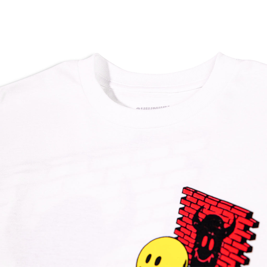 MARKET Chinatown Smiley Find The Light Tee White